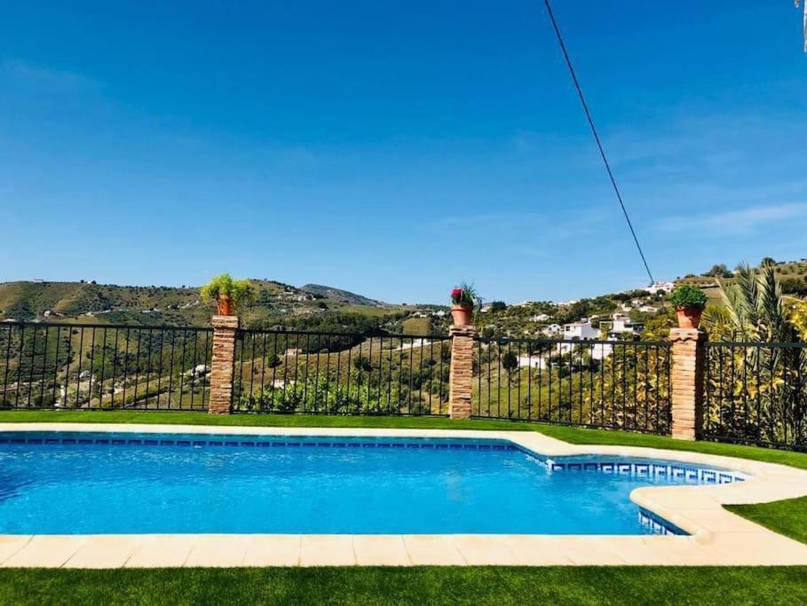 Villa En Frigiliana Con Piscina Y Jacuzzi エクステリア 写真