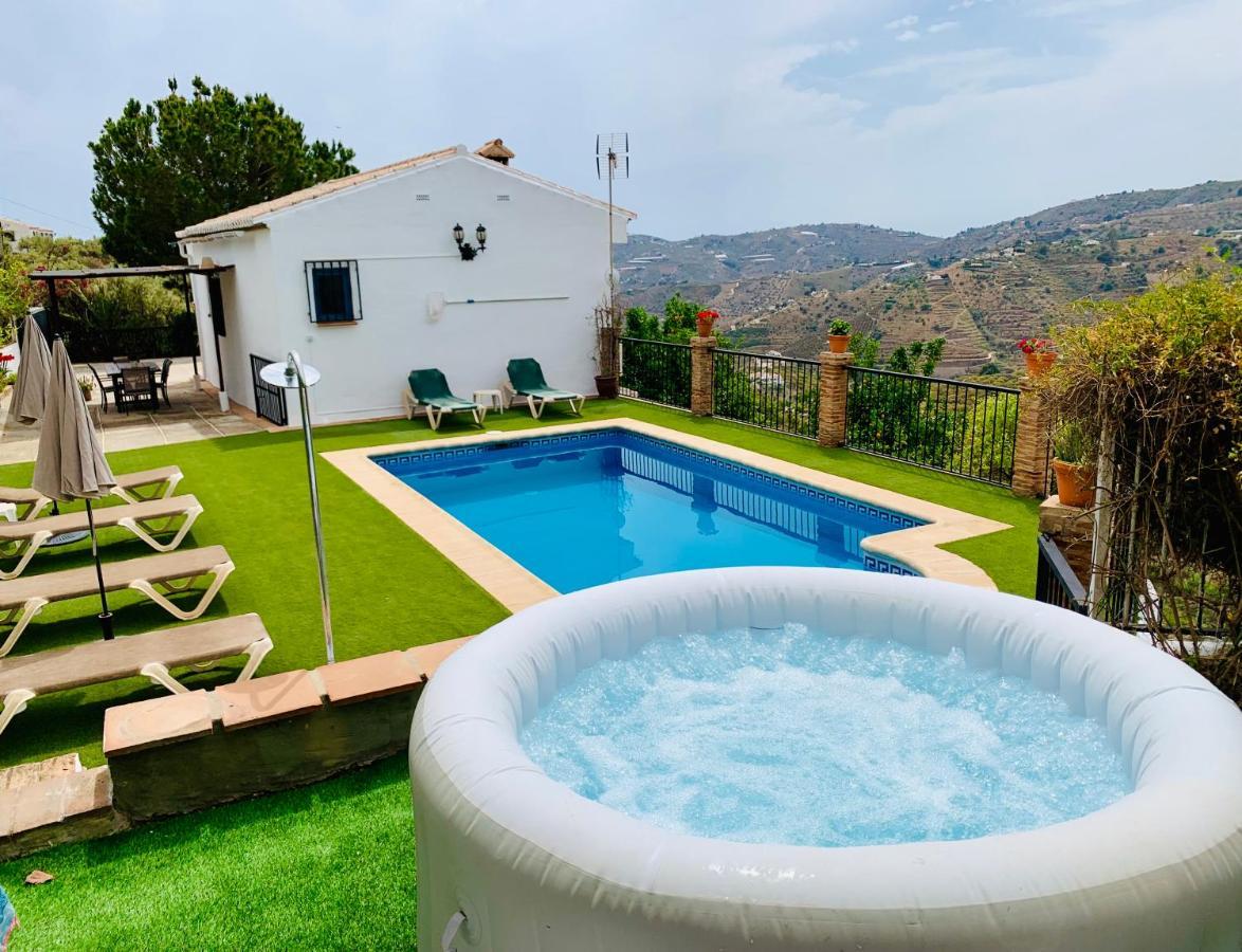 Villa En Frigiliana Con Piscina Y Jacuzzi エクステリア 写真